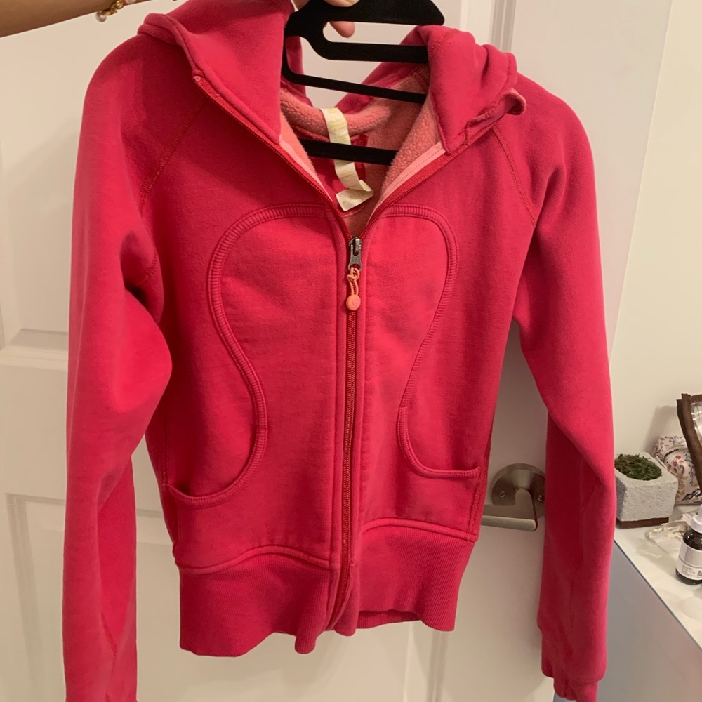 Lululemon pink scuba hoodie